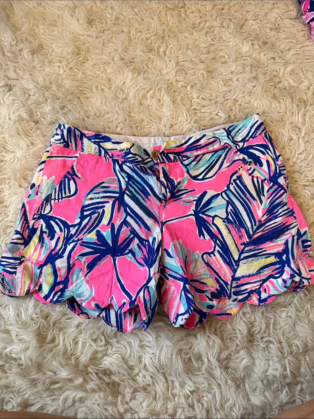 Lilly Pulitzer Pink Tropical Scallop Hem Shorts